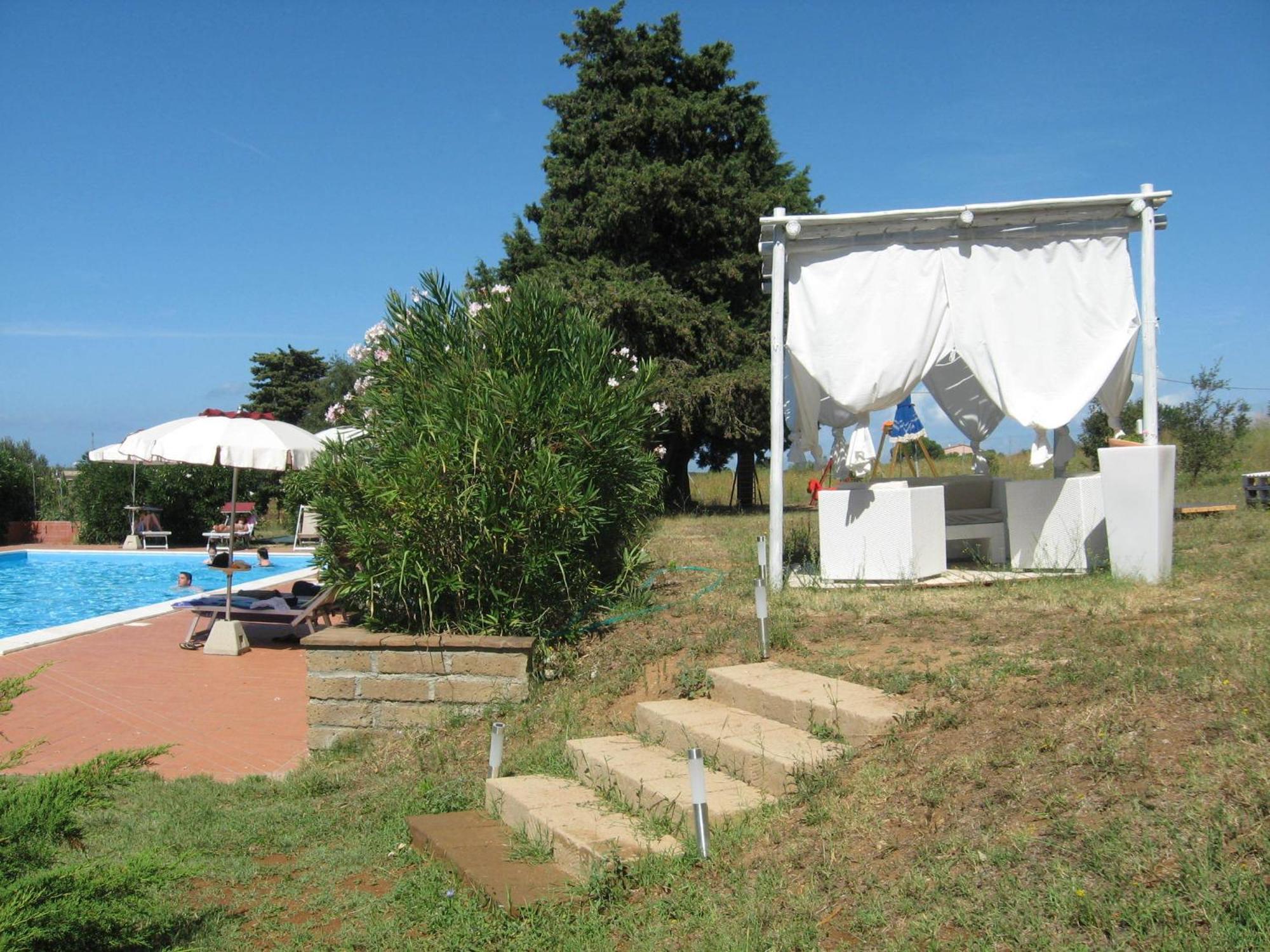 Residence La Casaccia Venturina Terme Exterior photo