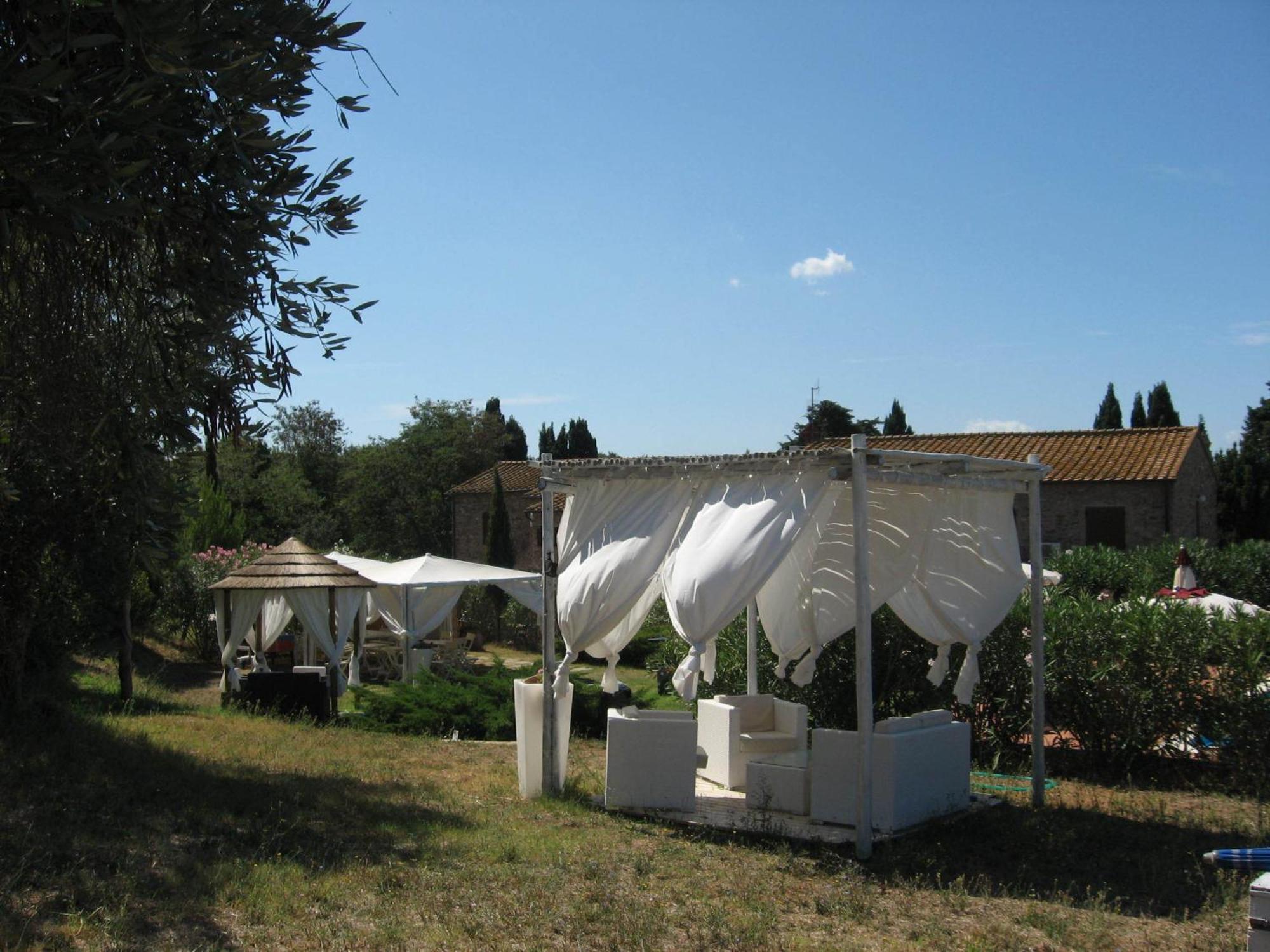 Residence La Casaccia Venturina Terme Exterior photo