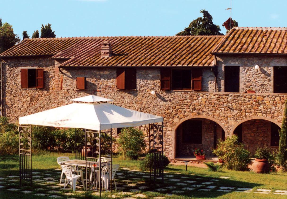 Residence La Casaccia Venturina Terme Exterior photo