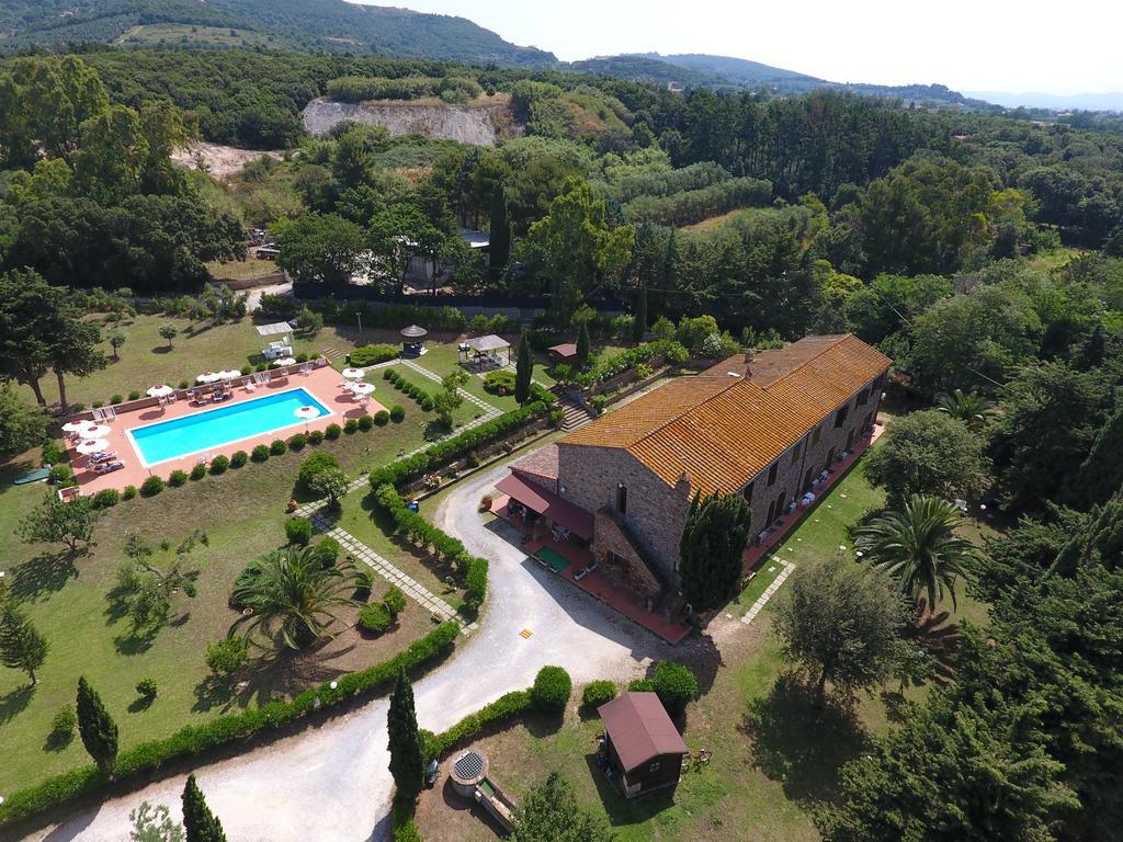 Residence La Casaccia Venturina Terme Exterior photo