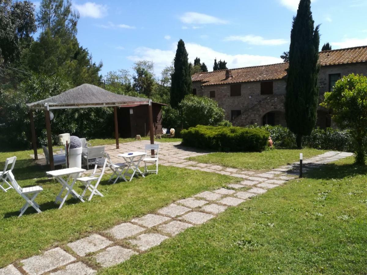 Residence La Casaccia Venturina Terme Exterior photo